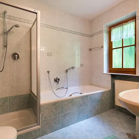 Bed and breakfast Garni Bergland 2*